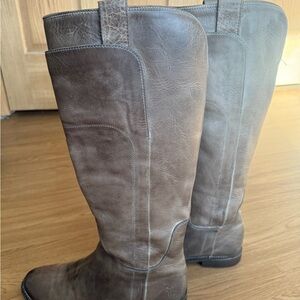 Frye Tan Leather Boots